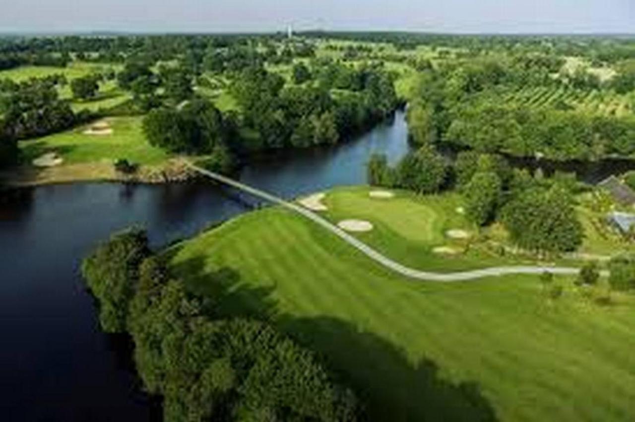 Les Cottages Du Golf Le Tronchet  Buitenkant foto